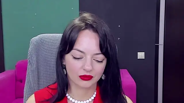 XXX chat uživo modela BellaRowan