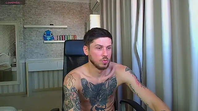 JonahShaw Webcam show