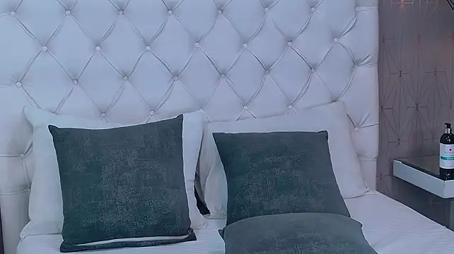 XXX chat uživo modela VioletSweetts