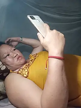XXX chat uživo modela riso-00