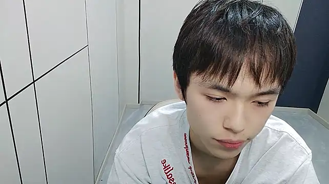 T2028T 即時 XXX 聊天