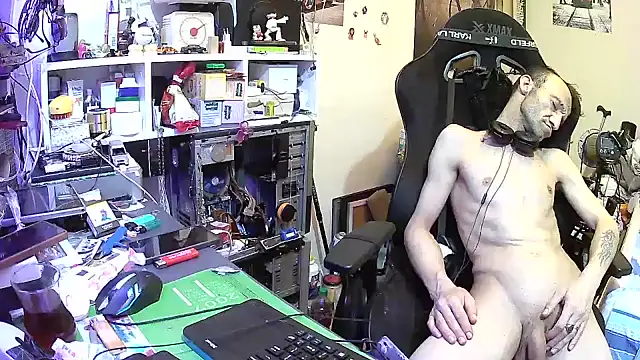 Aktorihann's Live XXX Chat
