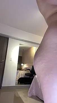 Chat +18 de SHARONN____ ao vivo