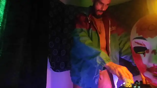 Guyst049's Live XXX Chat