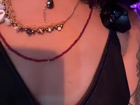 NoirAmina – Live XXX-chat