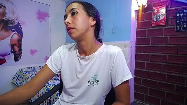 Czat XXX na żywo – sandra_petite19