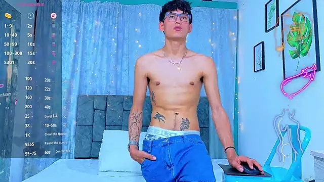 แชท XXX สดของ NicolasTorrez