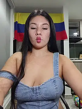 tara20_ Chat XXX live