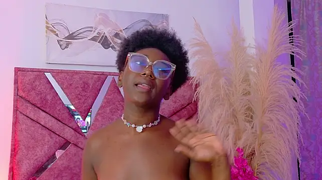 ZahhyFrequency's Live XXX Chat