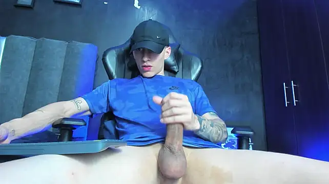 Enzo_Maserati 라이브 XXX 채팅