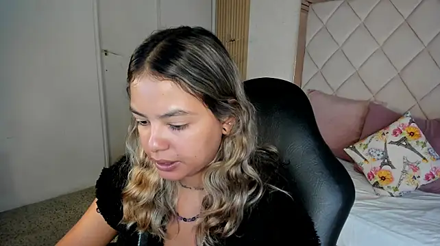 dulce_lyraa1n Live XXX chat
