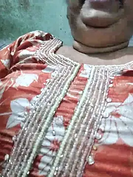 Hot_indian_Milf Adlı Modelin Canlı XXX Sohbeti