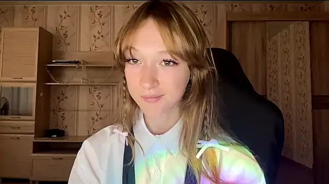 SalmonWhip Webcam show
