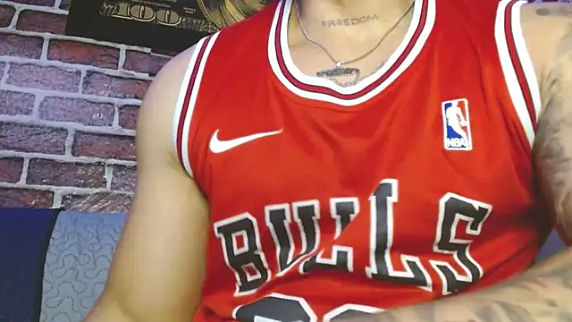 jordan_bigcock_ Chat XXX in diretta