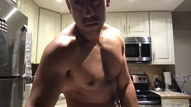 عرض كام BigGuyMuscle