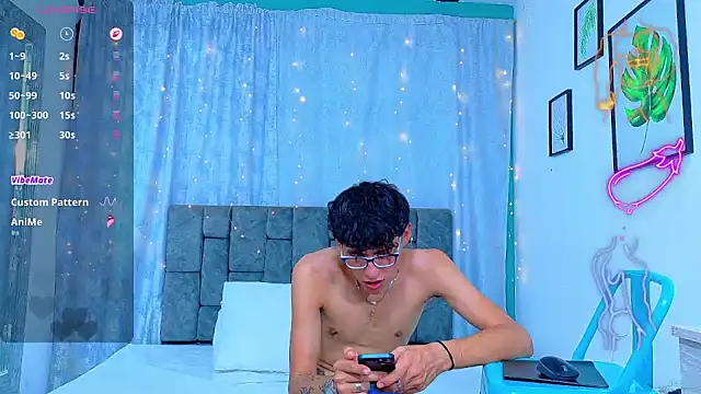 Chat XXX ao vivo de NicolasTorrez