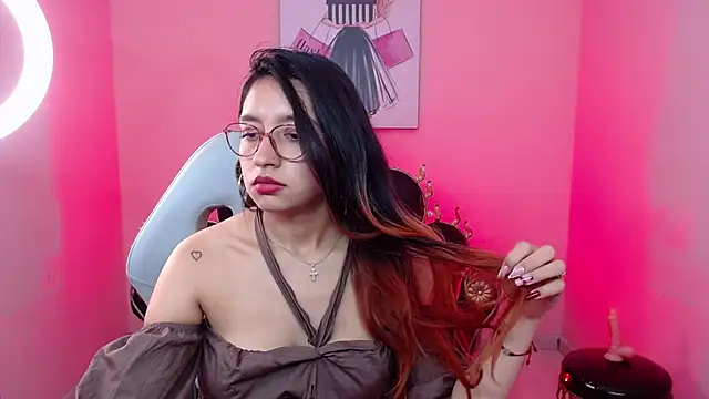 Nahomi_xxx's Live XXX Chat