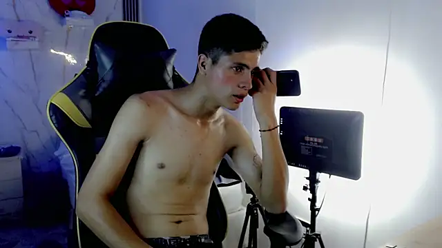 Ascii_onen Live XXX chat