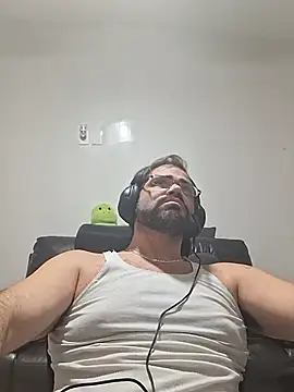 Chat XXX en directo de tiko823