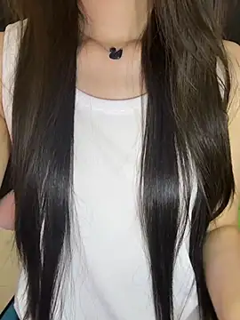 Chat XXX en directo de Yiyina_17