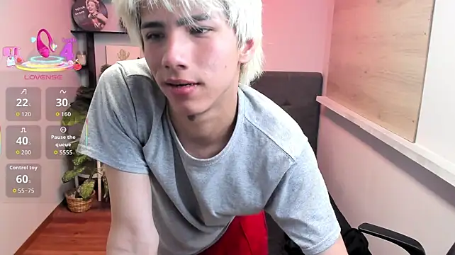 Stich_23 XXX чат на живо