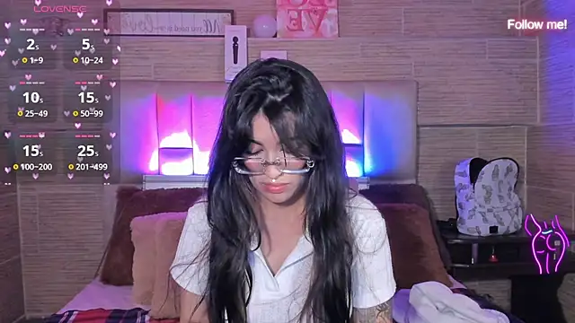 Chat XXX en directo de mia_devine_