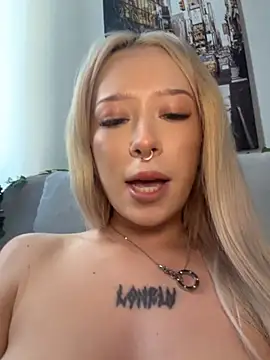 MaryChanXO Adlı Modelin Web Kamerası Şovu