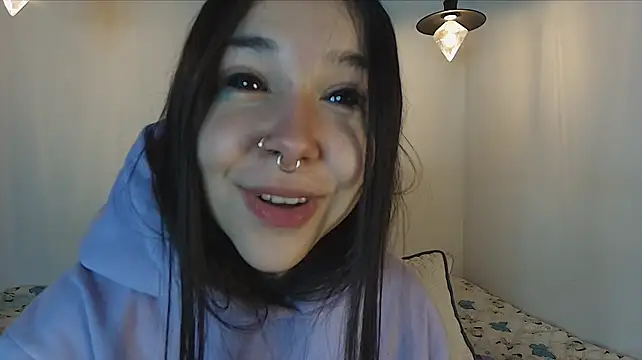 alien_eyes09n Live XXX chat