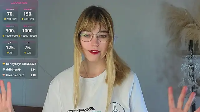 JanitaPhurrough's Live XXX Chat