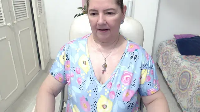 leonela_69 Chat XXX live