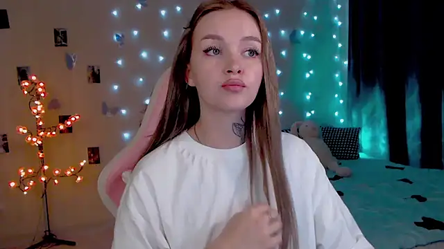 Chatroom XXX en direct de Naughty_Mable