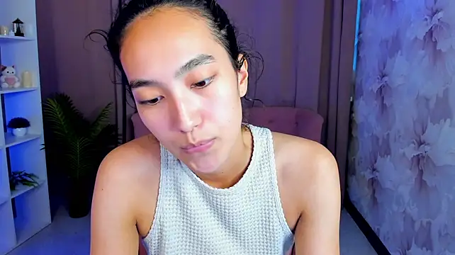 แชท XXX สดของ FlirtyAura