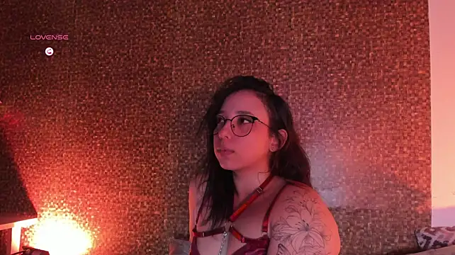 Apartment28 Live XXX-Chat