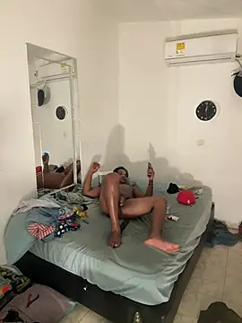 bigdick211292 在線直播表演