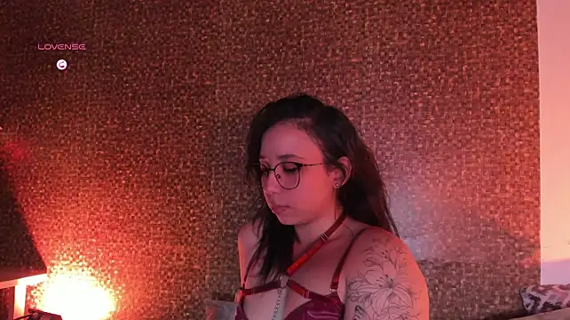 Apartment28のライブXXXチャット