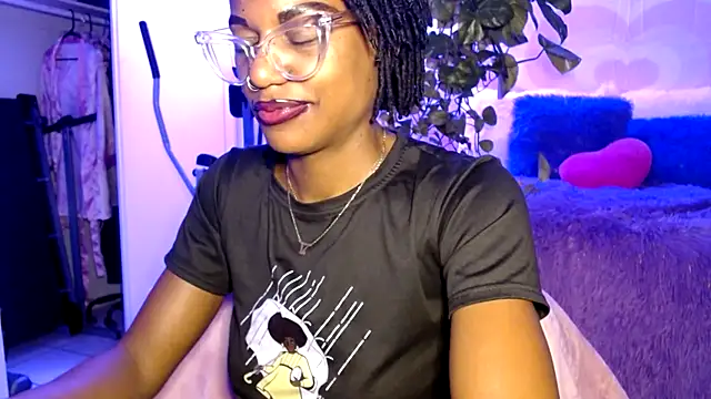 Chat +18 de CocoSage ao vivo