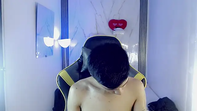 Chat +18 de Ascii_one ao vivo