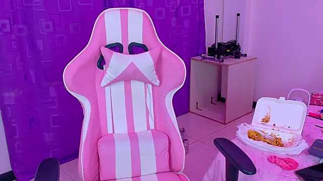 Chat +18 de Megam_white ao vivo