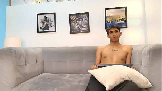 Chatroom XXX en direct de RED_ZONE_BOYS