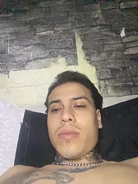 Luciferxz21 Chat XXX in diretta