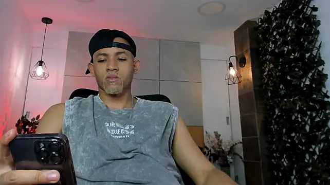 B_Wild webcam show
