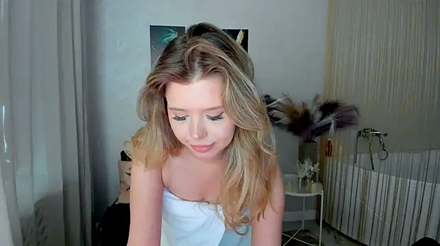 Онлайн чат XXX FollowLovee
