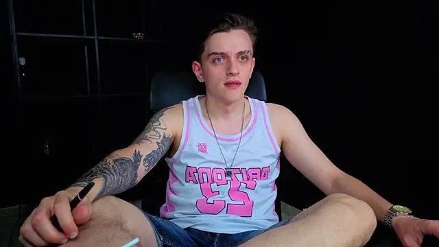 Živý XXX chat FelixStarkk