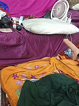 Puja-09's Live XXX Chat