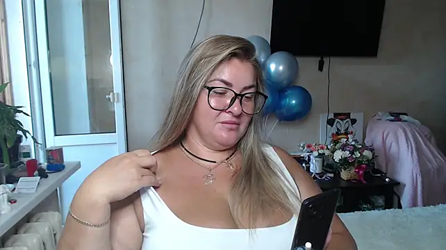 NikaSkylink Live XXX Chat