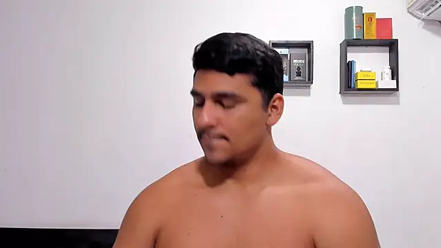 Chat +18 de Thiago_bel ao vivo