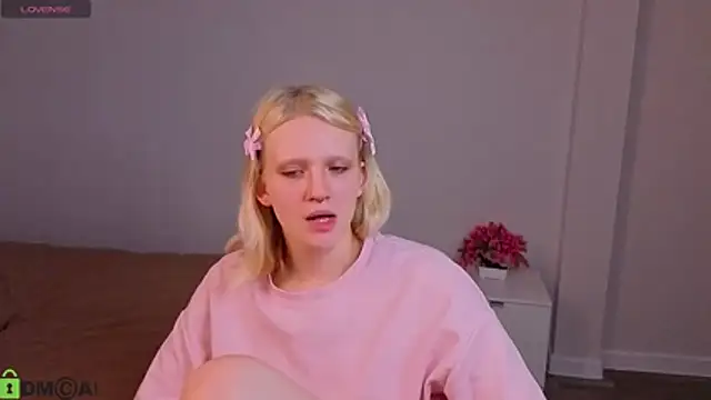 Lilly_Jhonass: онлайн-секс-чат