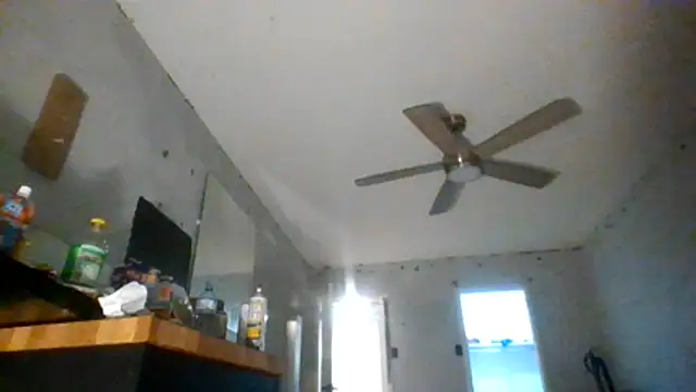 XXX chat uživo modela AidenMcKnight