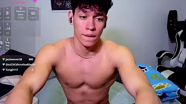Luke_MuscleのライブXXXチャット