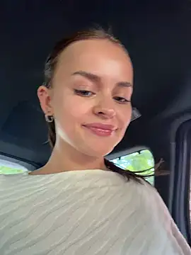 AngelinaTeller's Live XXX Chat